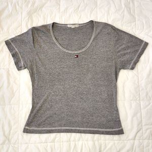 Vintage Look Tommy Hilfiger crop tee shirt